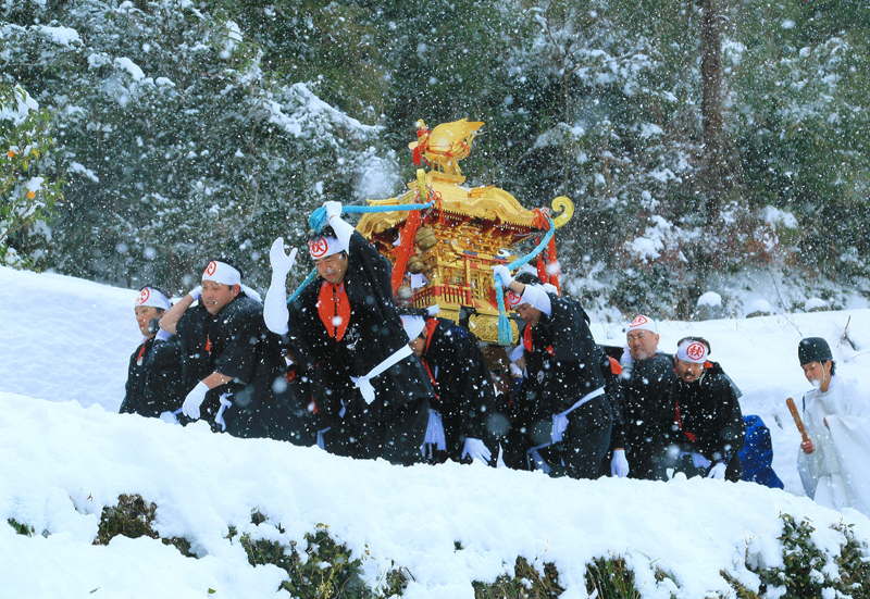 	秋葉神社祭礼　練り